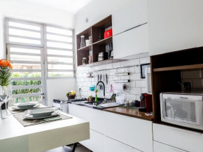 Apartamento com quintal em Alto de Pinheiros